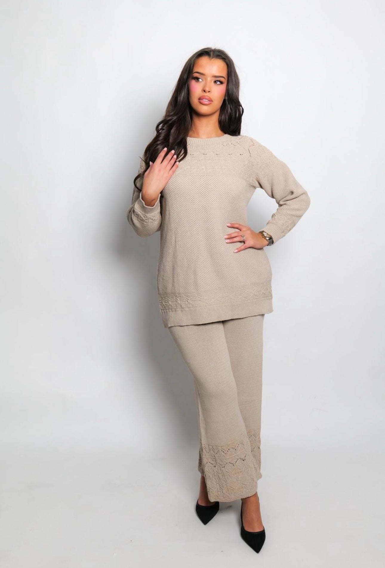 Ensemble de broderie en dentelle