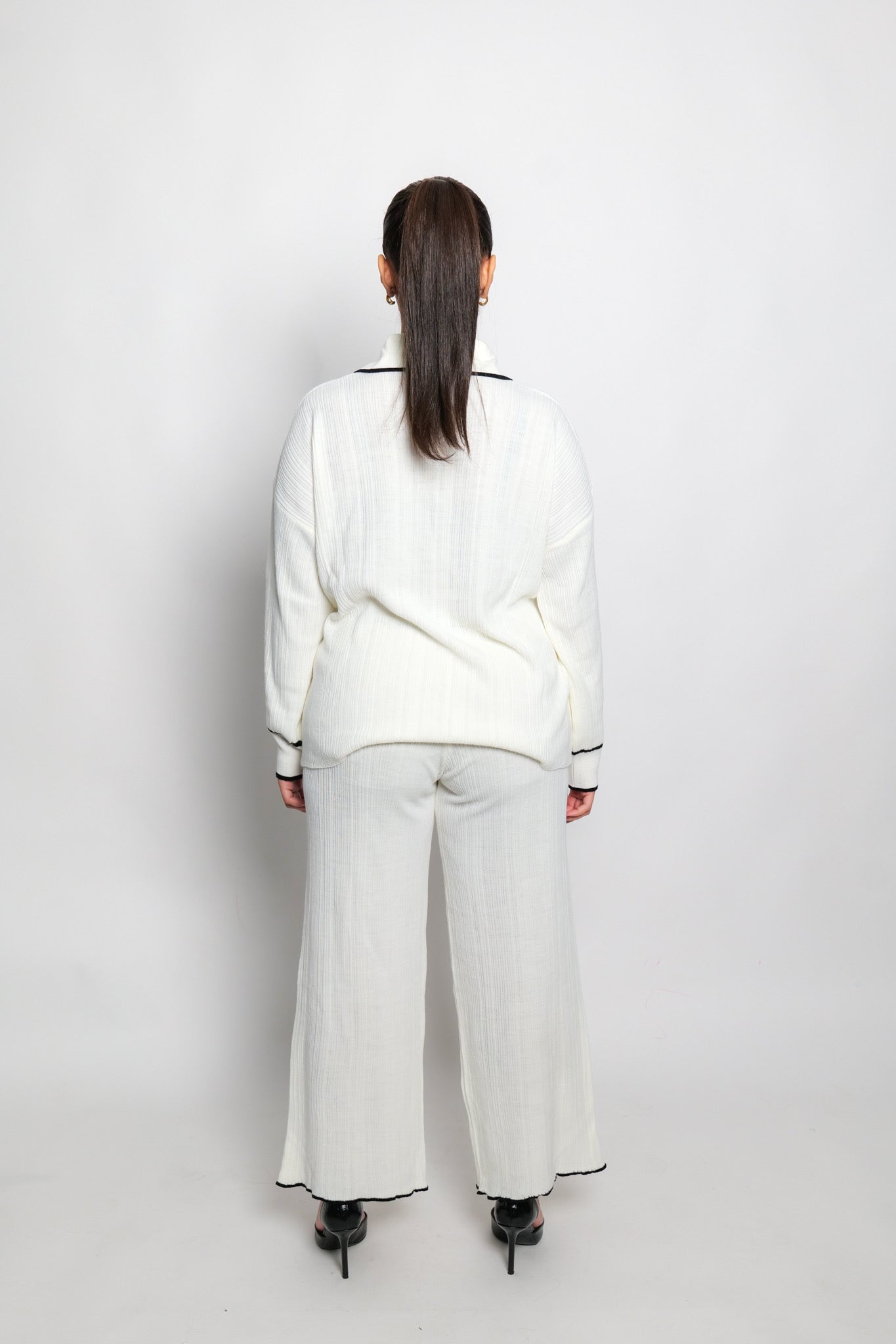 Ensemble pantalon en tricot côtelé blanc